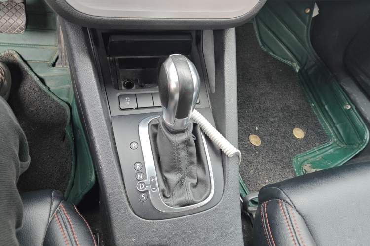 Used Volkswagen Scirocco 2015 1.4TSI Fashion Edition Gear Lever