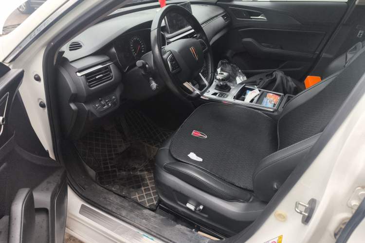 Used Hongqi H5 2020 1.8T Automatic ZhiLian QiYun Edition
