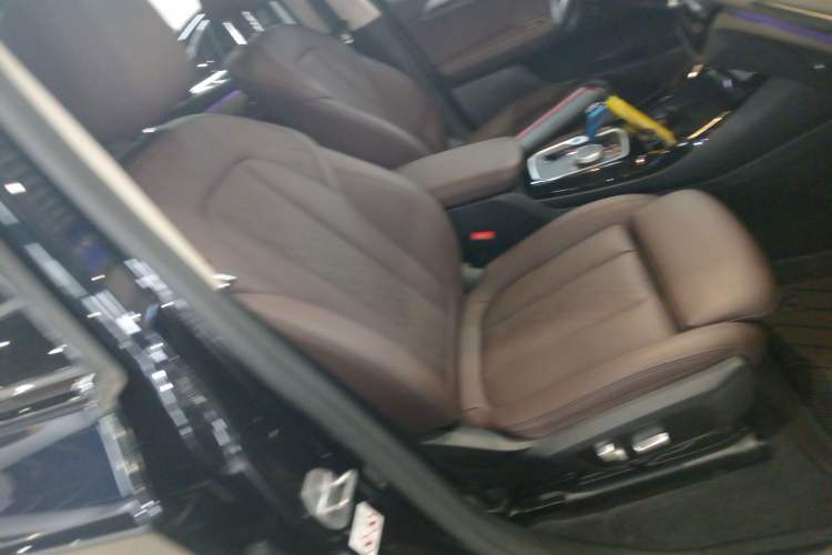 Used BMW iX3 2022 Updated Leading Type Right Front Seat