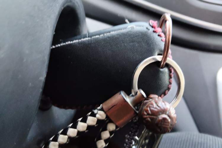 Used SAIC MAXUS Xintu V80 2021 2.0T Manual Classic Aoyuntong Short Wheelbase Mid-Height 7/8/9-Seater