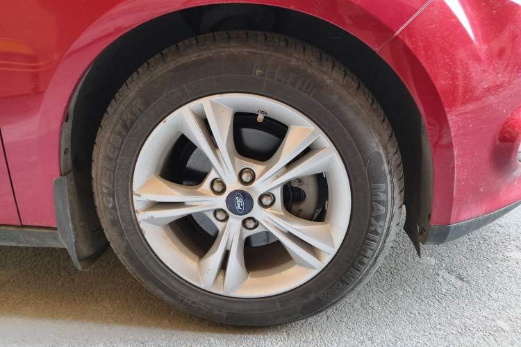 Used Ford Focus 2012 Hatchback 1.6L Automatic Fashion Edition