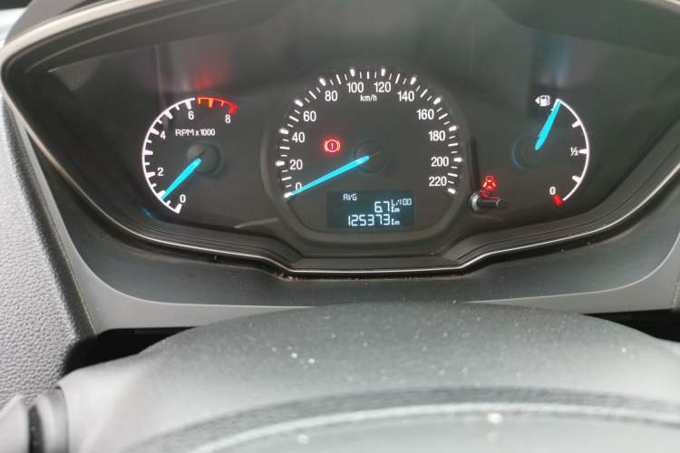 Used Ford Escort 2015 1.5L Manual Comfort Model
