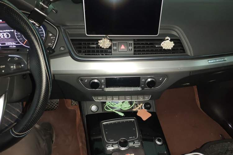 Used Audi Q5L 2020 Updated 40 TFSI Prestige Fashion Edition
