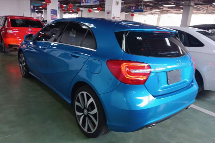 Used Mercedes-Benz A-Class 2015 A 200 Fashion Model
