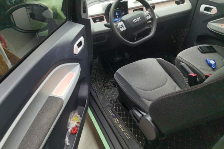 Used Chery QQ Ice Cream 2022 120km Conical Shape Lithium Iron Phosphate
