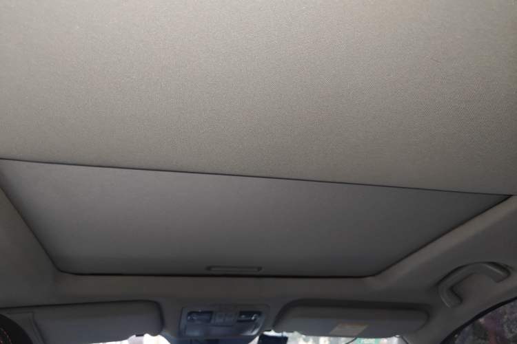 Used Geely Auto GX7 2015 Sport Edition 2.0L Automatic Luxury Model Headliner