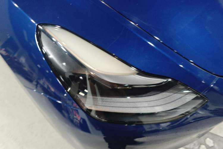 Used Tesla Model Y 2021 Long-Range All-Wheel-Drive Version 3D7
