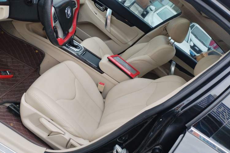 Used CHANGAN Raeton 2014 1.8T Automatic Elite Anniversary Edition China IV Standard
