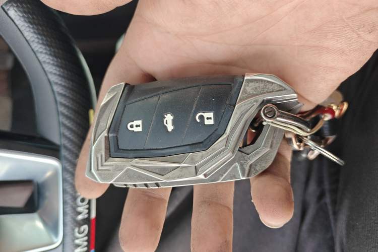 Used MG 5 2022 180 DVVT CVT Youth Luxury Edition
