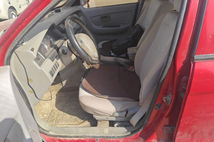 Used FAW Xiali N5 2011 1.3L Manual Luxury Edition Left Front Seat