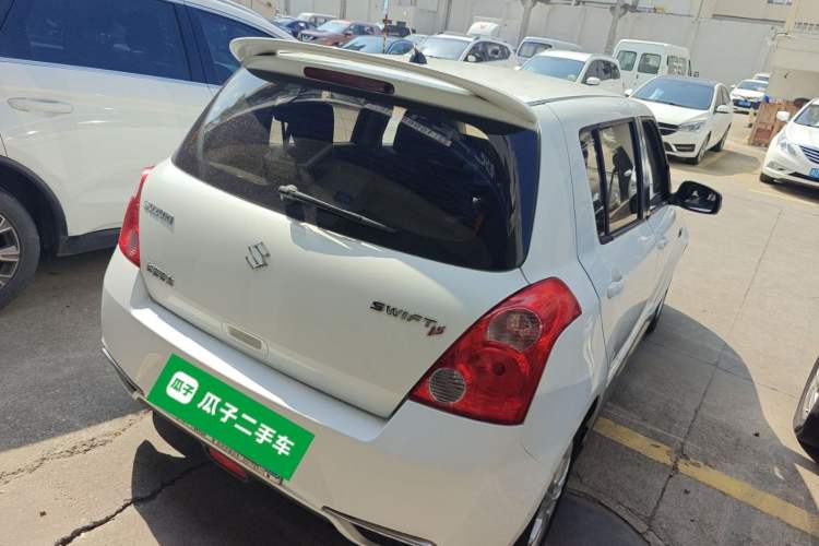 Used Suzuki Swift 2013 1.5L Automatic Standard Edition
