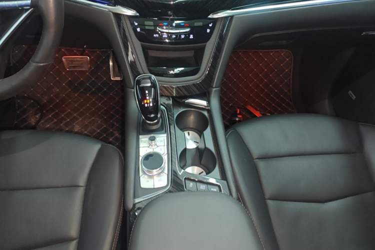 Used Cadillac XT6 2021 28T Six-Seater Four-Wheel-Drive Luxury Version