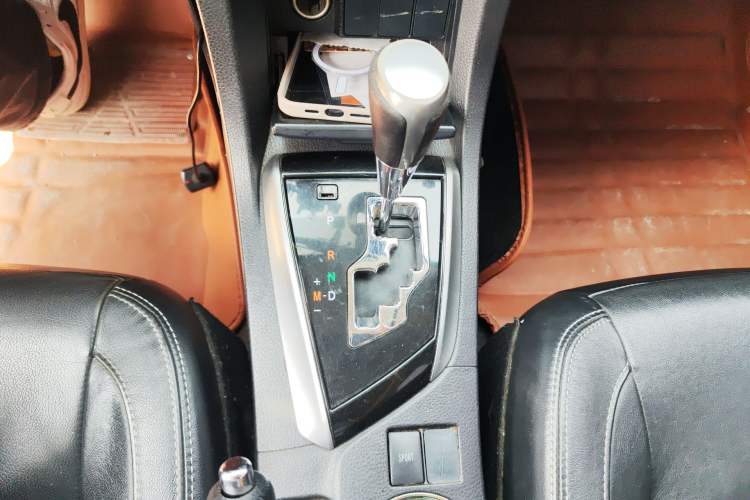 Used Toyota Corolla 2014 1.6L CVT GL-i Gear Lever