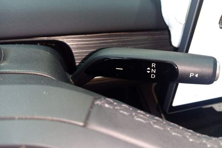 Used ONVO L60 2024 60 kWh Rear-Drive Version