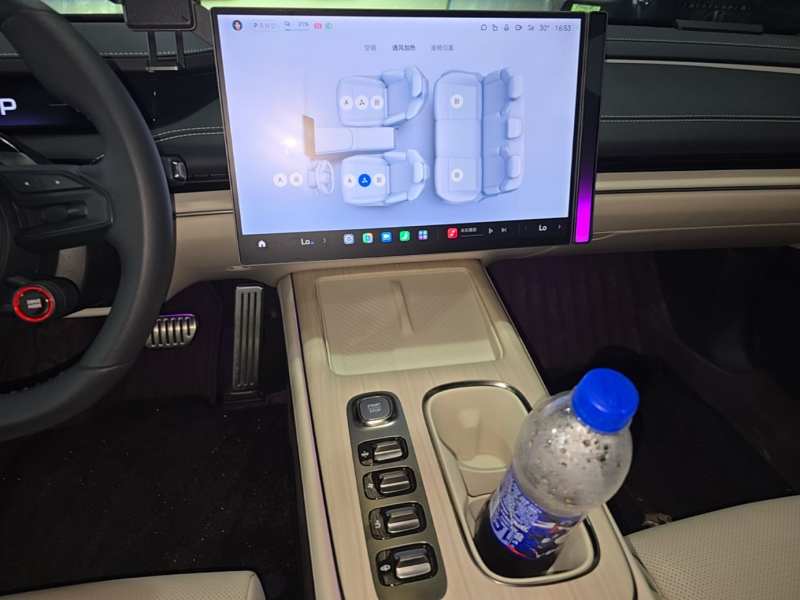 Used Xiaomi Auto SU7 2024 Four-Wheel Drive Ultra-Long Range Advanced Intelligent Driving Max Edition — 12