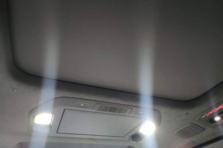 Used Zeekr 009 2024 Six-Seat Executive Version 4WD 108 kWh
