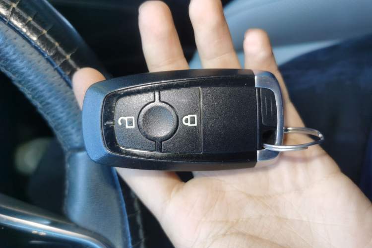 Used Ford Escape 2020 EcoBoost 245 Two-Wheel Drive Smart & Enjoyment Model