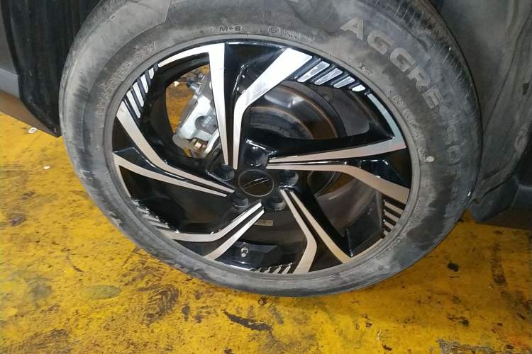 Used Geely Auto Emgrand X7 Sport 2023 Boyue COOL 1.5TD Smart Model Exterior 5