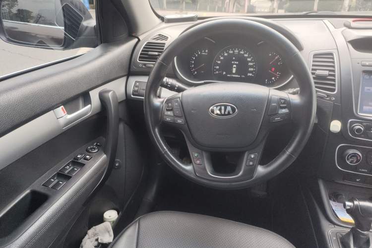 Used Kia Sorento 2013 2.4L 7-seat Gasoline Luxury Edition