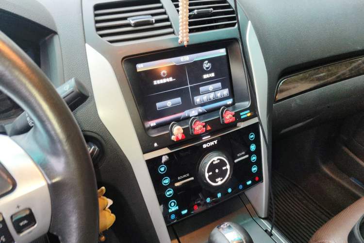 Used Ford Explorer 2013 3.5L Deluxe Model Audio And AC Panel