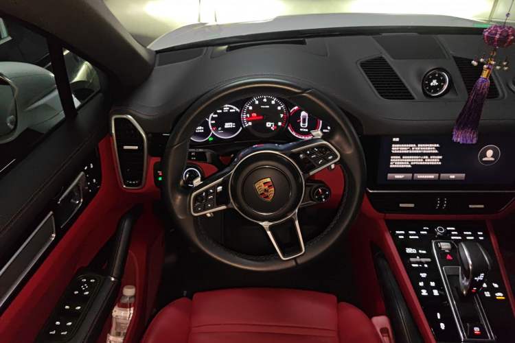 Used Porsche Cayenne 2023 Cayenne Coupé 3.0T Platinum Edition Steering Wheel