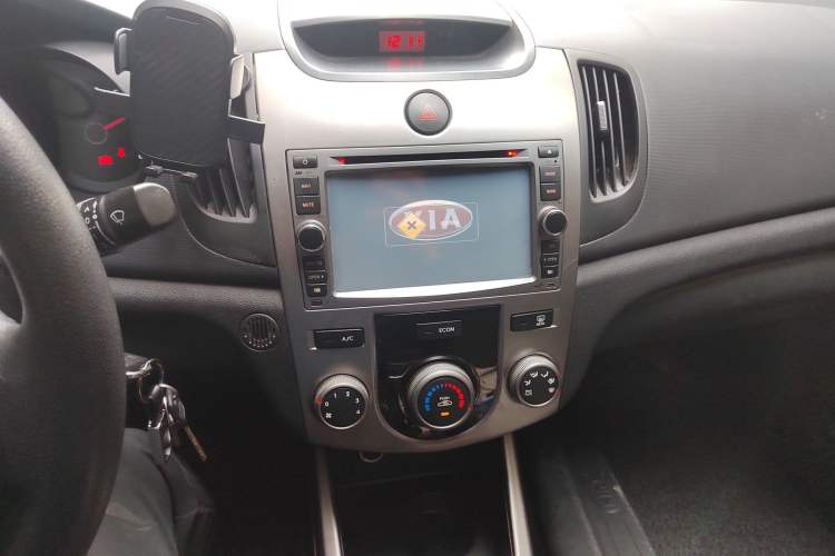 Used Kia Forte 2012 1.6L MT GL Commemorative Edition Audio And AC Panel