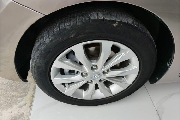 Used Hyundai Elantra (5th Generation / Langdong) 2016 1.6L Manual Luxury Model