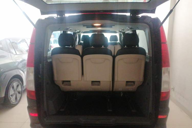 Used Mercedes-Benz Vito 2013 3.0L Elite Edition