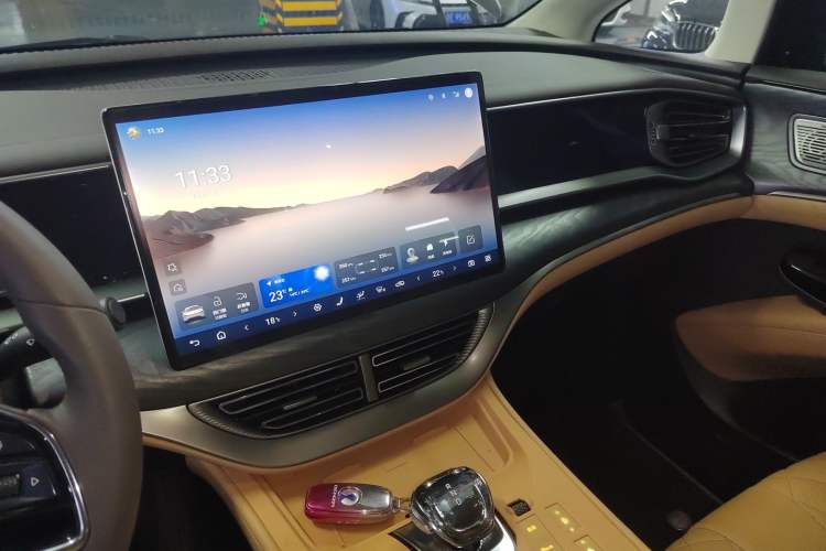 Used Denza D9 2024 DM-i 1050 Luxury Model