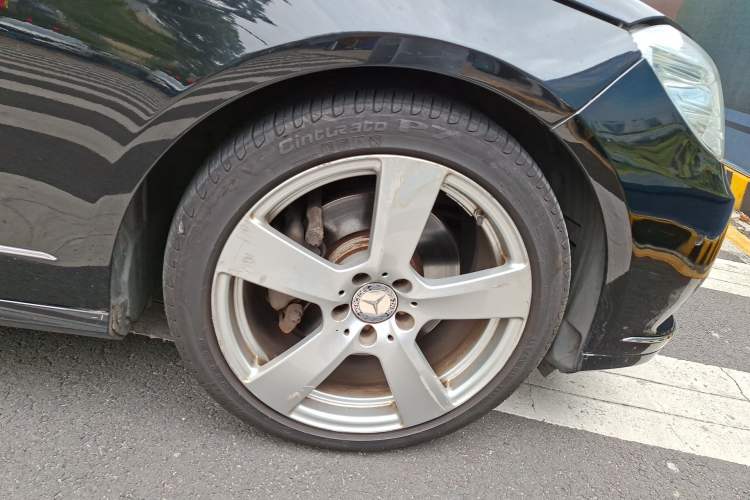 Used Mercedes-Benz E-Class 2013 E 300 L Elegant Model
