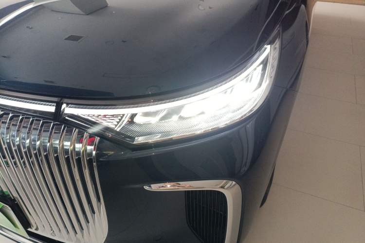 Used VOYAH Dream 2025 PHEV Four-Wheel Drive Excellence Kunpeng Edition Left Front Headlight