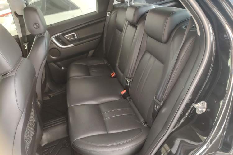 Used Land Rover Discovery Sport 2018 240 PS SE Version