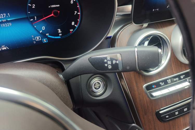 Used Mercedes-Benz GLC 2021 GLC 300 L 4MATIC Dynamic Model Gear Lever