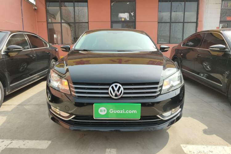 Used Volkswagen Passat 2015 1.8TSI DSG Ultimate Edition Front