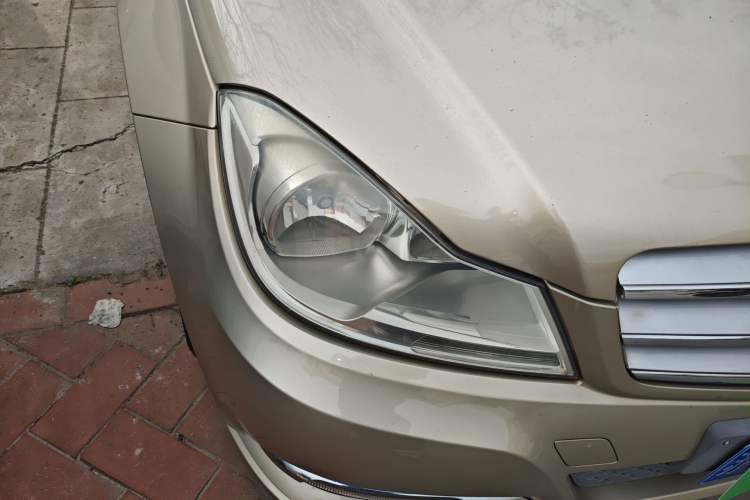 Used Mercedes-Benz C-Class 2011 C 180K Classic model
