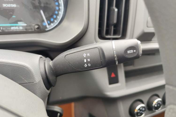 Used Karry Jiangtun E5 2024 268 km Range Open-Window 6-Seater Version
