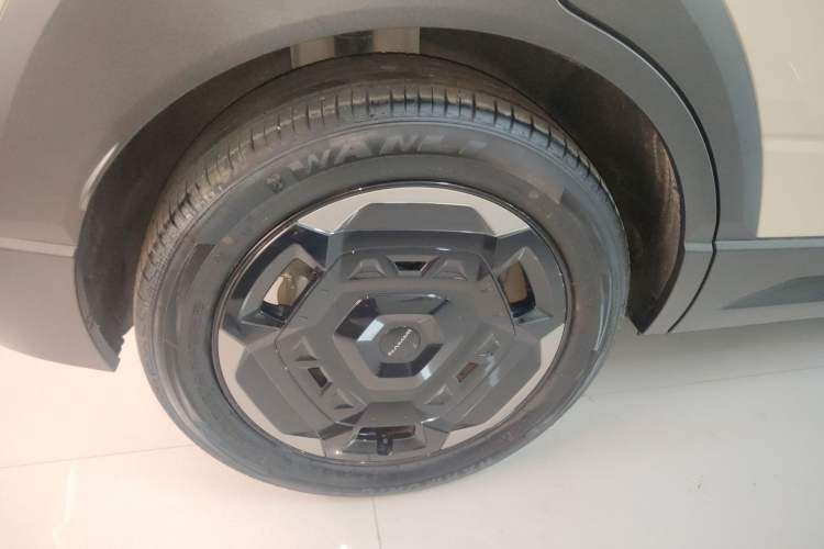 Used Dongfeng NAMMI 06 2025 471 Ultra