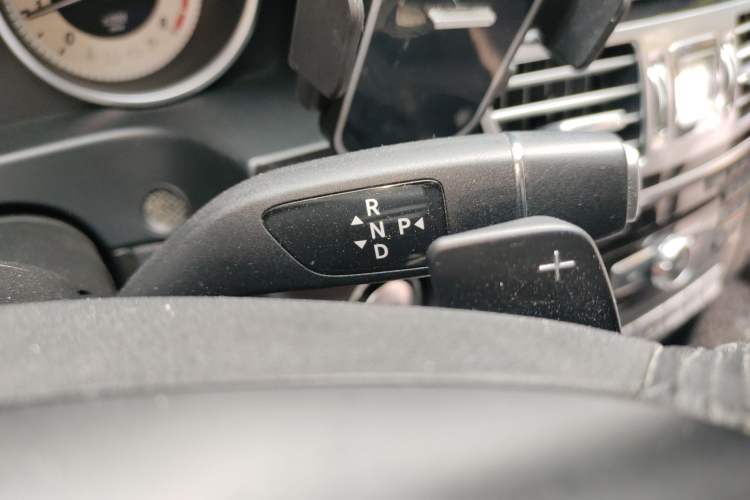 Used Mercedes-Benz E-Class 2015 E 260 L Sport Edition Gear Lever