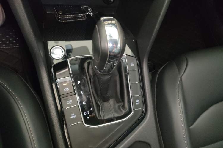 Used Volkswagen Tharu 2019 330TSI Four-Wheel Drive Luxury Edition China VI Standard