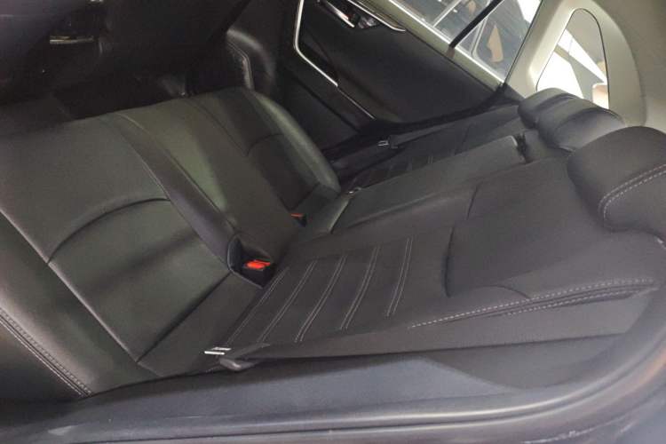 Used Toyota Wildlander 2021 2.0L CVT Two-Wheel Drive Luxury Edition Left Rear Seat