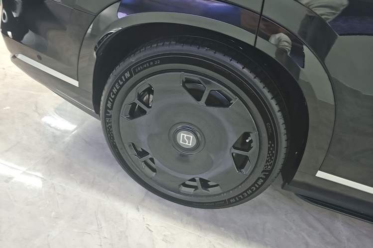 Used Zeekr 9X 2025 Max Edition Exterior 5