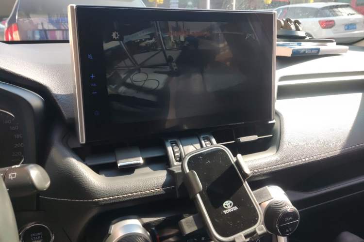 Used Toyota Wildlander 2021 2.0L CVT 4x4 Luxury Edition
