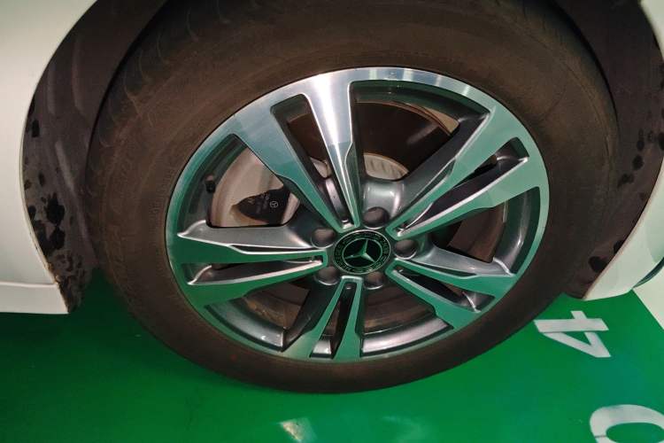 Used Mercedes-Benz C-Class 2017 Facelift C 200 L Sport Edition