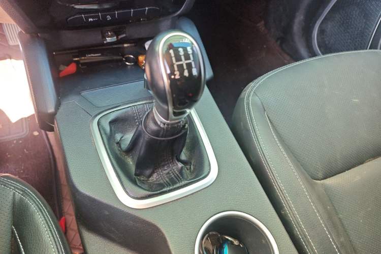 Used Geely Auto Vision X6 2016 1.8L Manual Luxury Model