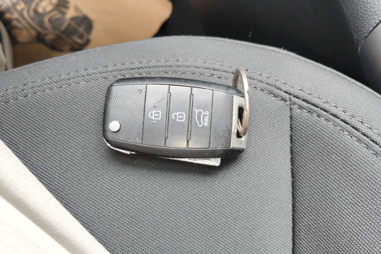 Used Kia Sportage R 2016 2.0L Automatic Two-Wheel Drive GL Interior 1