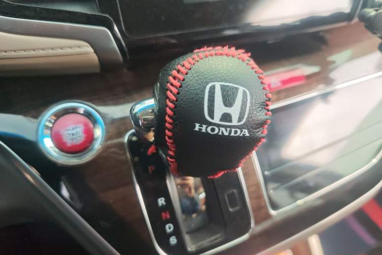 Used Honda Odyssey 2015 2.4L Smart Edition Gear Lever