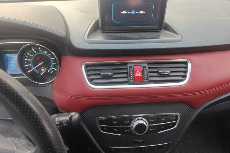 Used Haval H1 2015 1.5L AMT Luxury Model