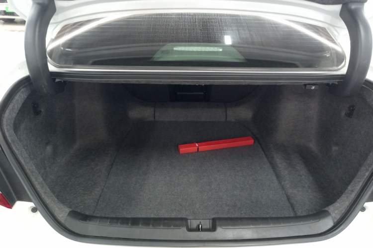 Used Honda Accord 2018 260TURBO Elite Edition China VI Trunk