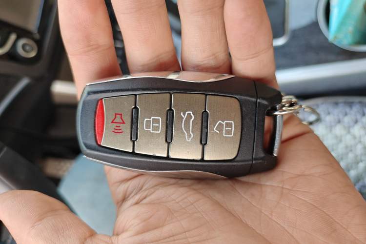 Used Haval H8 2015 2.0T Four-Wheel Drive Elite Model