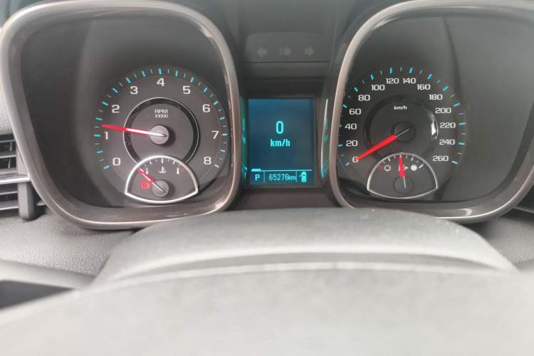 Used Chevrolet Malibu 2013 2.4L Automatic Luxury Edition Odometer Close Up